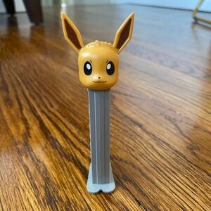 Eevee (Pokemon) Pez Dispenser MINT CONDITION! kids boys collectibles collectible